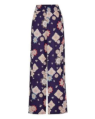 Fashion World Pet Floral Print Crinkle Wide Trousers