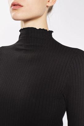 Boutique Funnel neck ribbed top