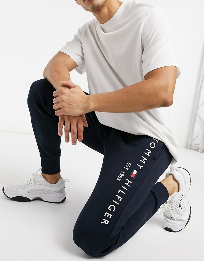 tommy hilfiger navy joggers
