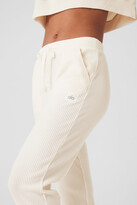 Thumbnail for your product : Alo Yoga Muse Sweatpant in Black, Size: 2XS |