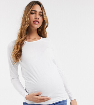 New Look Maternity long sleeved t-shirt in white