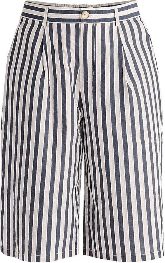 Paisie Striped Bermuda Shorts In Cream And Black