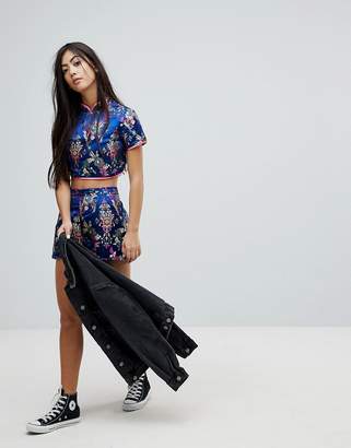 Glamorous Petite Tailored Shorts In Floral Brocade Co-Ord