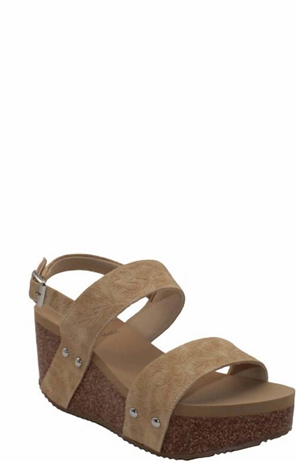 Volatile Women's Summerlove Sandal In Beige