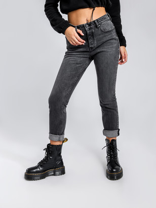 Lee High Straight Jeans in Hysteric Black Denim