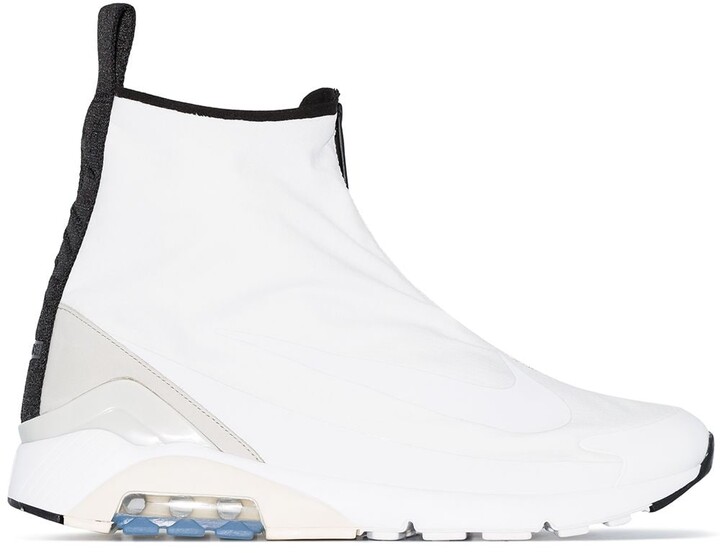 nike zip up trainers