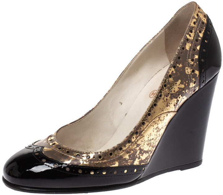 Chanel Metallic Gold And Black Patent Brogue Leather Wedge Pumps