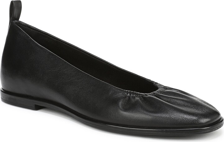 Naturalizer Women's Estie Closed Square Toe Ballet Flats
