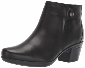 clarks ladies waterproof boots