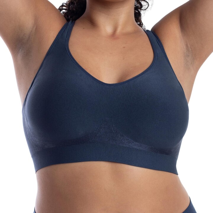 https://img.shopstyle-cdn.com/sim/70/35/7035fa9d727eeab14e2f60feed98523e_best/underoutfit-bra-for-women-wireless-everyday-bra-with-adjustable-straps.jpg