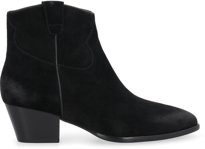 black pointed toe ankle boots