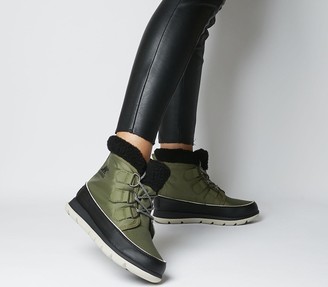 explorer carnival boot sorel