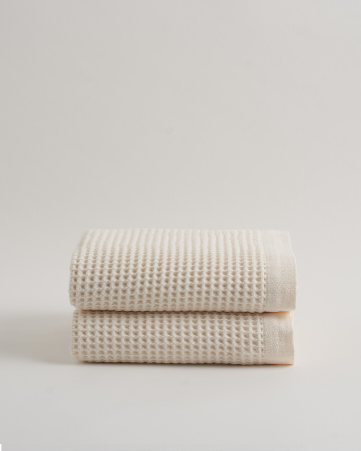 https://img.shopstyle-cdn.com/sim/70/73/7073ccbfaf1c28cfac32ab20ccc8d1df_best/quince-organic-turkish-waffle-bath-towels.jpg