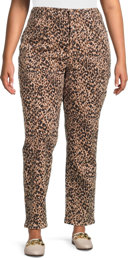 Terra & Sky Women’s Plus Size Core Straight Leg Jeans, Available in Regular and Petite