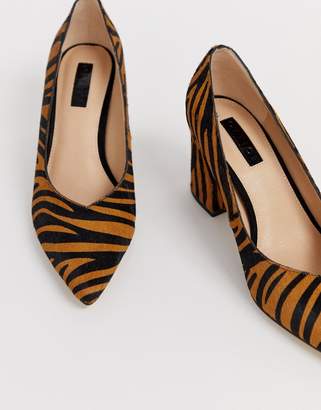 Office Mama animal pointed court block heeled shoe