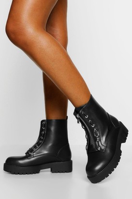 boohoo boots black