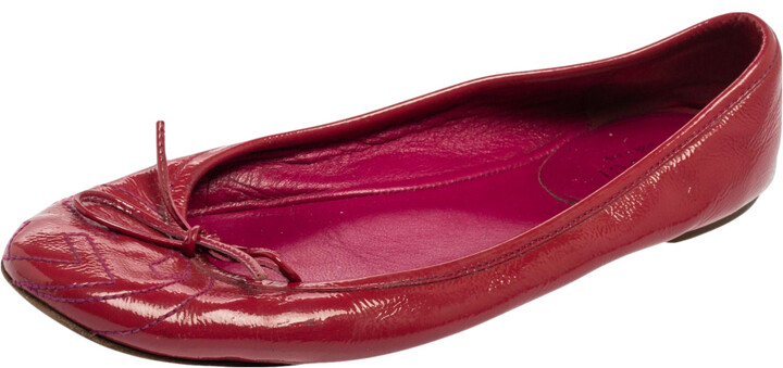 Gucci Magenta Patent Leather Soho Ballet Flats Size 35.5