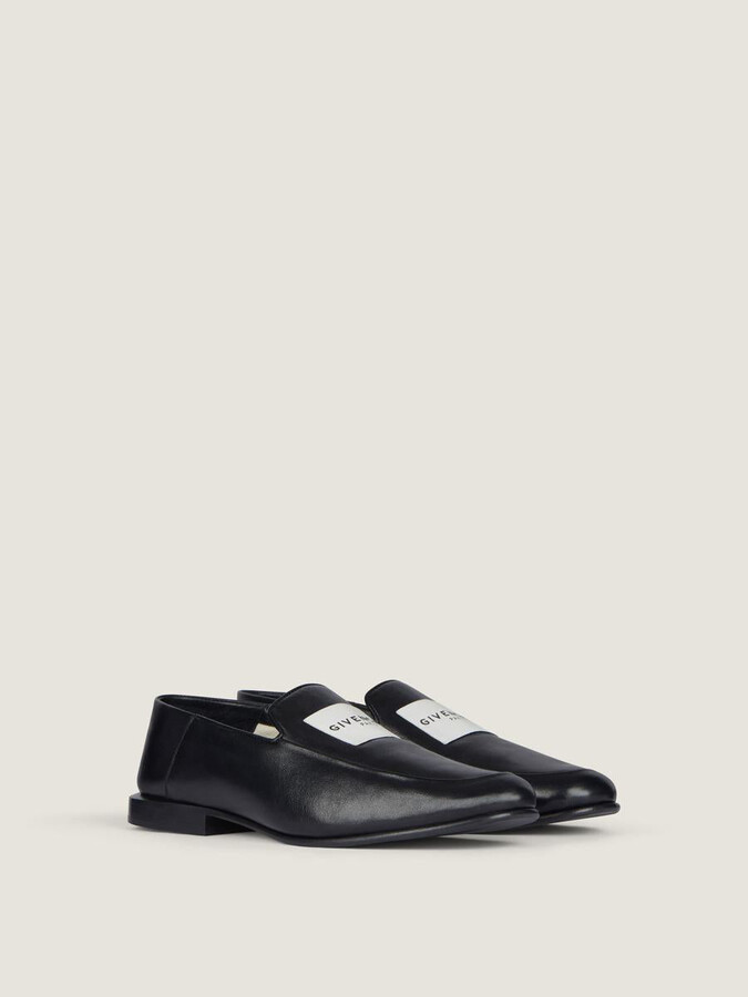 Givenchy Label\