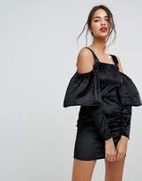 Thumbnail for your product : PrettyLittleThing Velvet Puff Sleeve Dress
