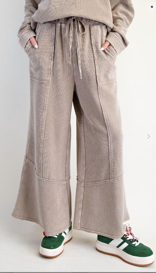 Easel Textured Thermal Washed Pants In Light Mocha