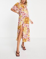 Thumbnail for your product : Queen Bee Maternity midi dress with angel sleeve in contrast floral print