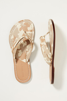 Bernardo Two-Tone Flip-Flop Sandals By in Assorted Size 7.5