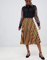 Thumbnail for your product : Glamorous Petite midi skirt in pleated bold stripe