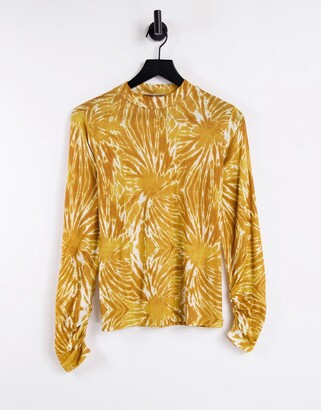Maison Scotch printed long sleeve t-shirt with gathering detail at sleeves