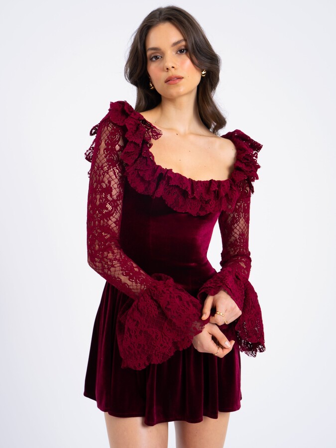Miss Circle Women Yachira Burgundy Velvet Lace Flare Sleeve Mini Dress