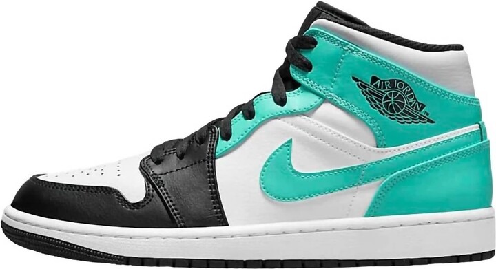 jordan 1 black and white twist