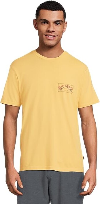 Billabong Original Arch Premium Wave Washed Short Sleeve T-Shirts Men's T Shirt Gold : SM, Cotton