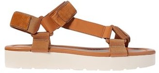 vince sandals