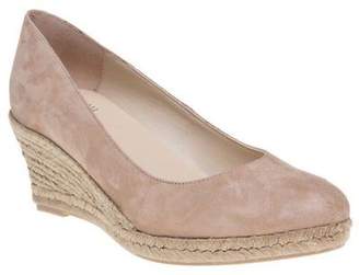Sole New Womens Nude Natural Cyra Suede Shoes Court Slip On