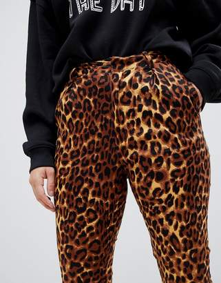 Daisy Street peg trousers in leopard print