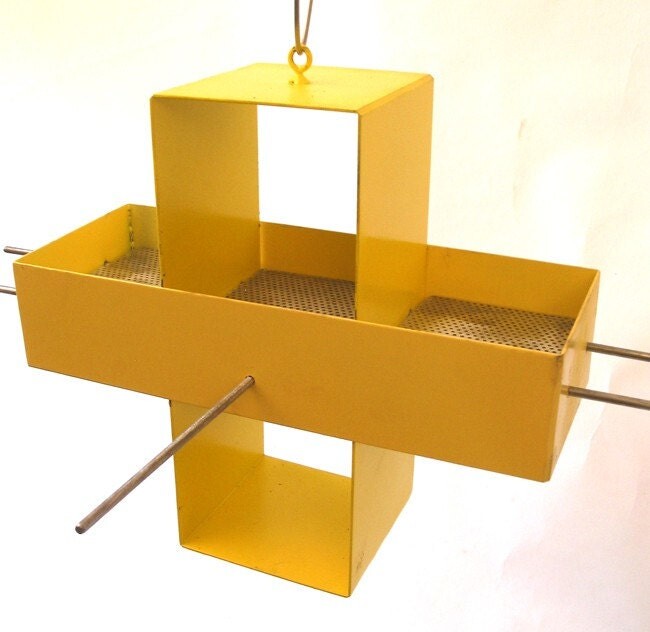 Etsy Plus Birdfeeder in Sun Yellow & Strawflower