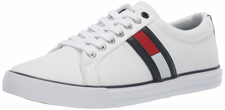 tommy hilfiger men's zeki sneakers