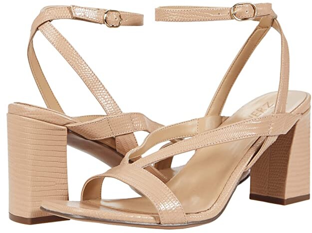 naturalizer sally toe thong sandal