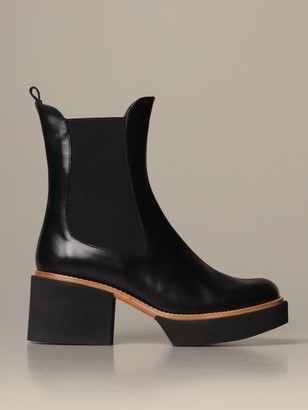 slip on leather boots