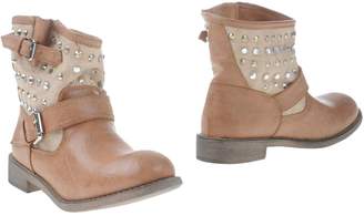 Francesco Milano Ankle boots - Item 44927349