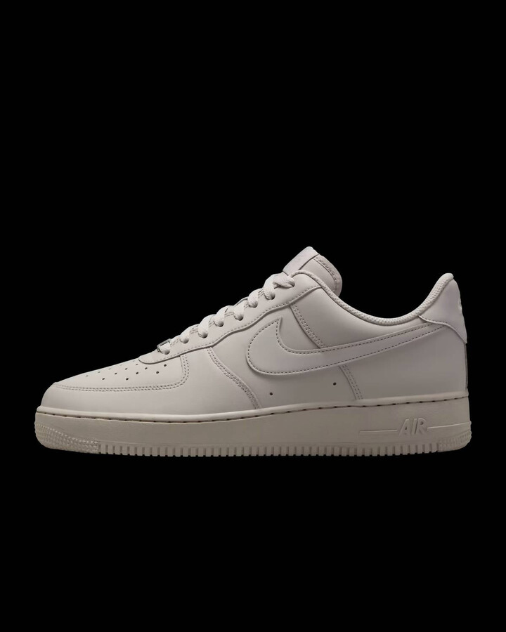 Nike Air Force 1 '07 Shoes In College Grey