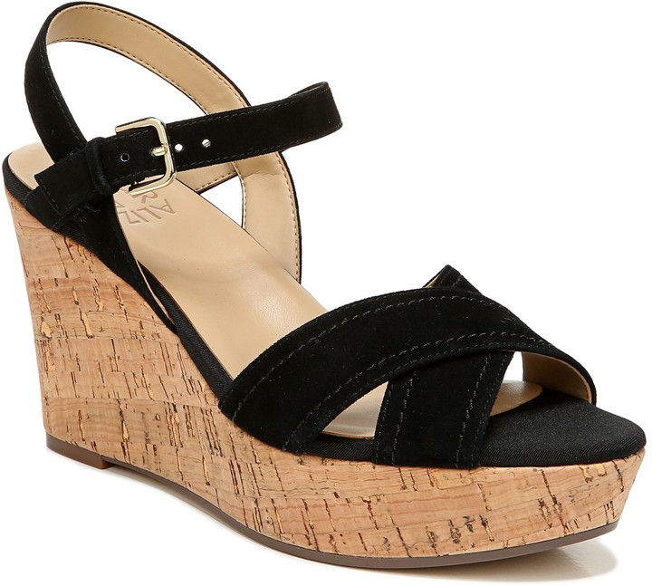 naturalizer fields platform sandal