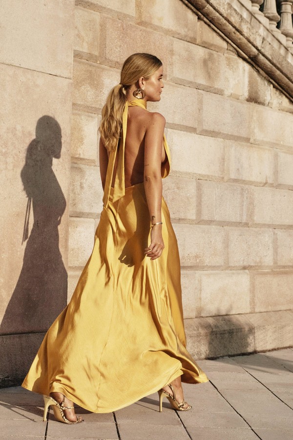 Big entrance satin maxi dress Clearance