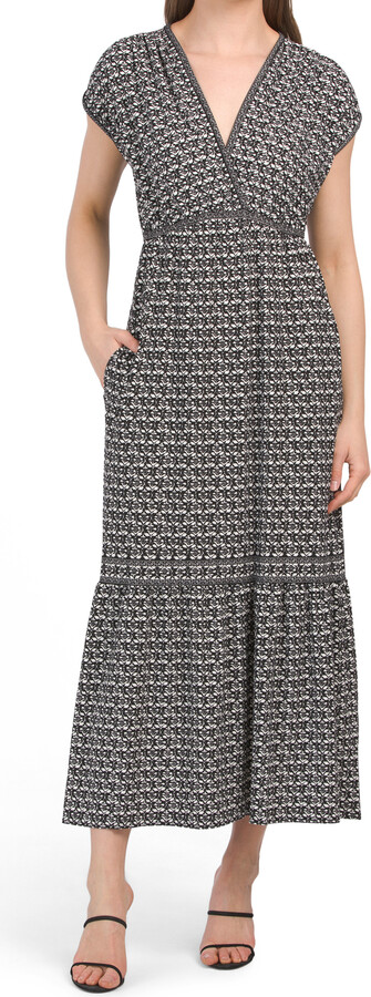 max studio v neck waist tie dress