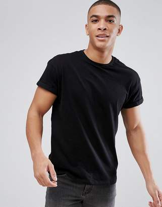 New Look t-shirt with roll sleeve in black