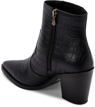 Que waterproof bootie clearance