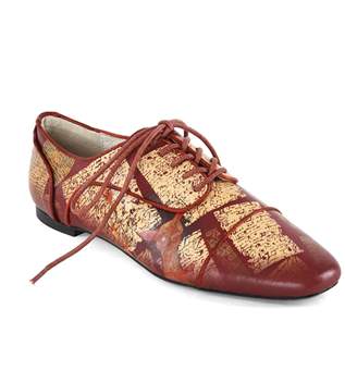 Icon Shoes Peggy Lace Up Flat.