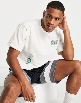 nike move 2 zero tee