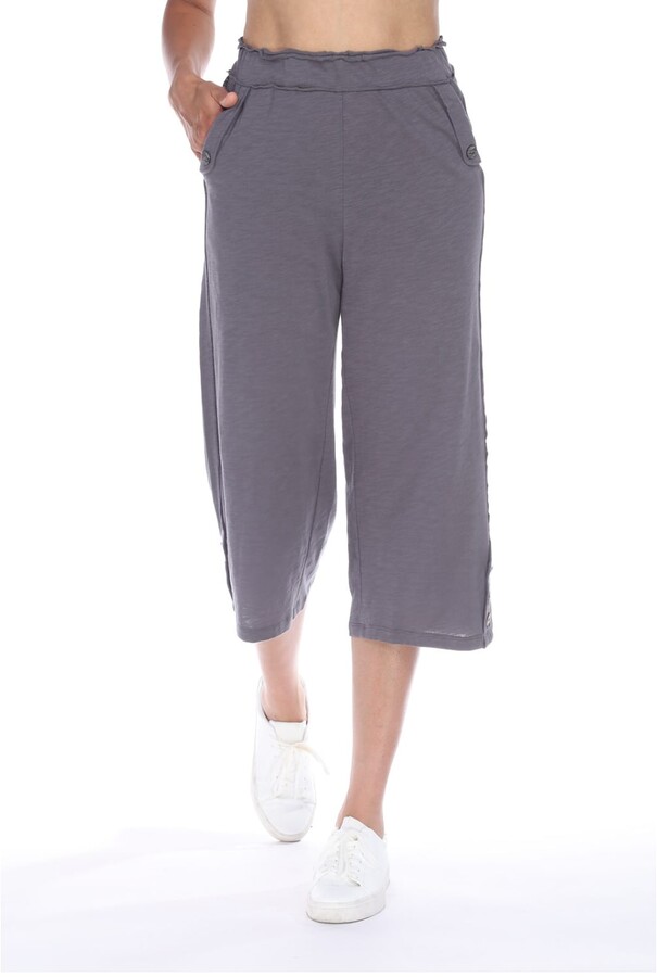 capri trousers for women 