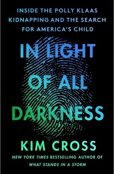 Grand Central Publishing InLightofAllDarkness-byKimCross(Paperback)