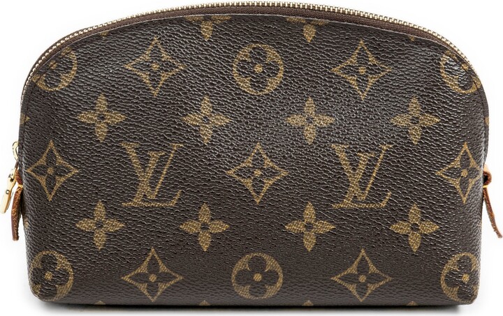 Louis Vuitton 2010 pre-owned Pochette cosmetic pouch - ShopStyle Makeup &  Travel Bags